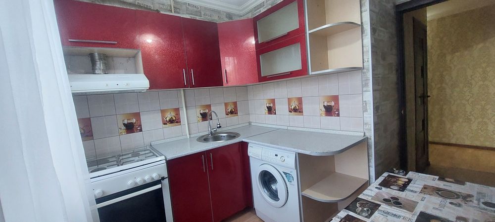 Продам  2-х комнатную квартиру .