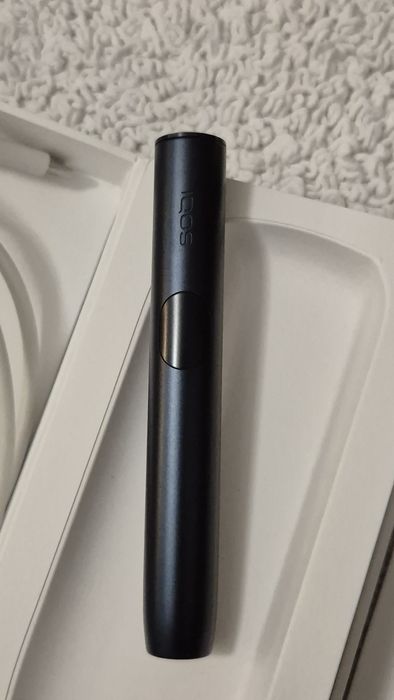 IQOS ILUMA i Albastru închis