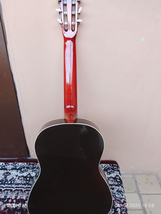 Продам гитару. Гитара сотилади.