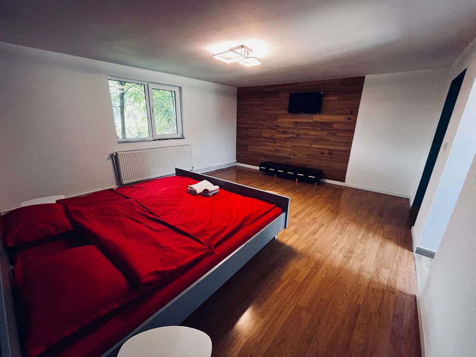 Casa cu 6 apartamente