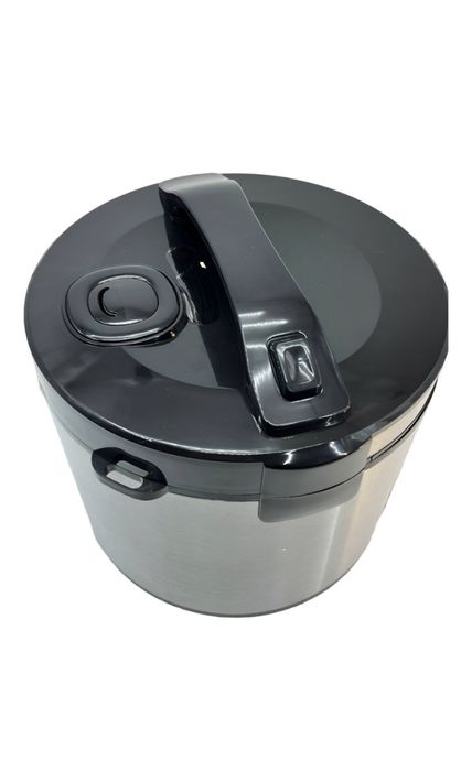 Срочно!!! Продается абсолютно новая мультиварка