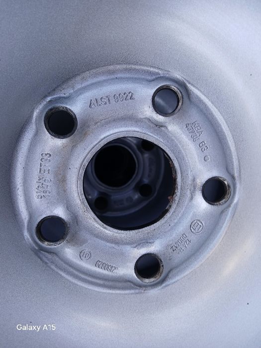 Set anvelope iarna  Jante tablă 215.65.16 Volkswagen Tiguan