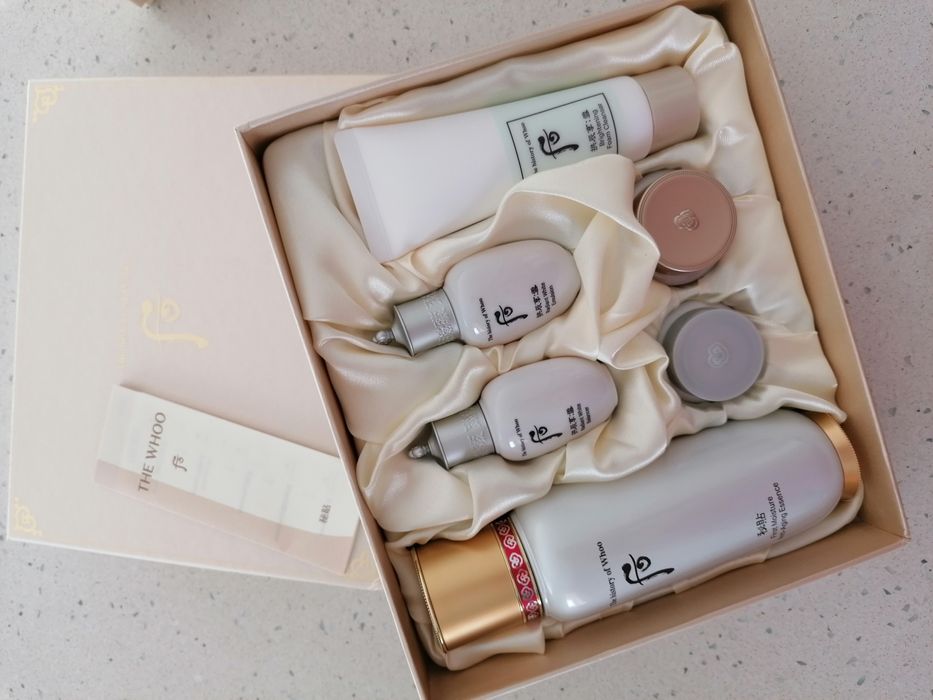 Продавам нови сетове на The history of whoo, един от най-луксозните корейски брандове. Закупени директно от Корея. 100% оригинални.
