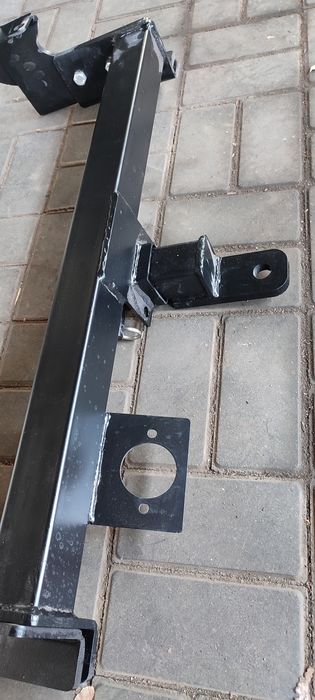 Фаркоп Mitsubishi Delica булка