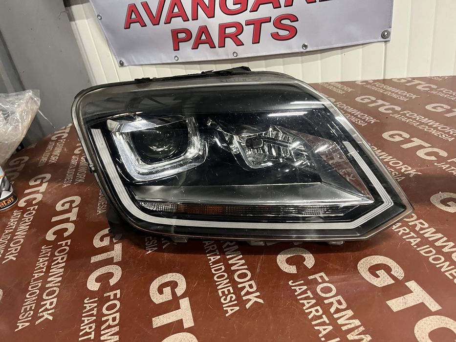 Фар VW Amarok 2017- 2бр