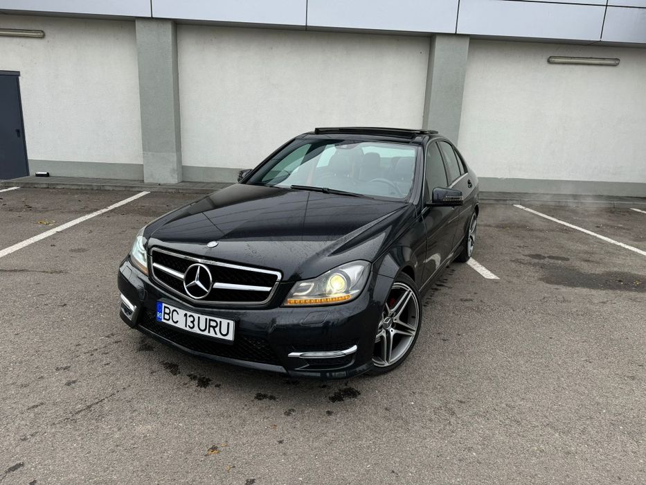 Mercedes C200/2013/automat/piele/ Navigatie mare/impecabil