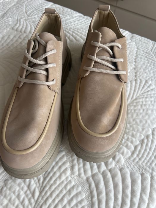 Обувки Чисто нови , не са носени