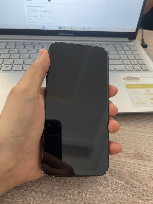 Продам iPhone 14 256GB