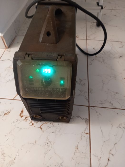 Електронен ивекторен