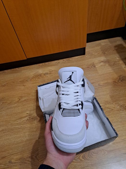 Jordan 4 military black