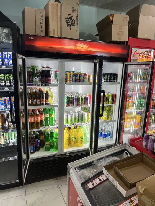 Витринный холодильник для напитков