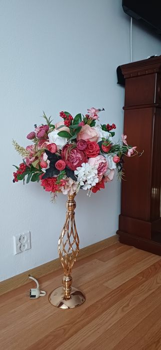 Aranjamrnte florale cu suport