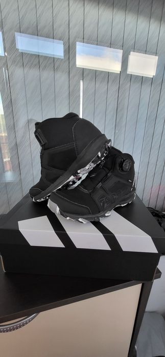 Зимни боти Adidas