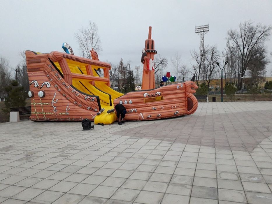 2 ta batut 1 ta bolalar atraksioni sotiladi