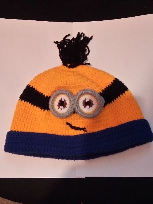 caciula minion crosetata