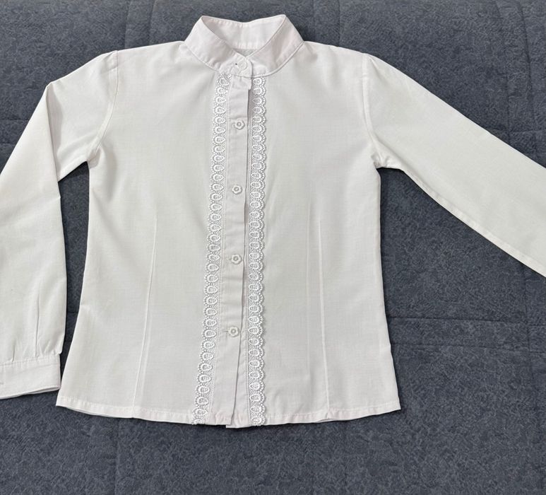Белая рубашка для девочек в школу.