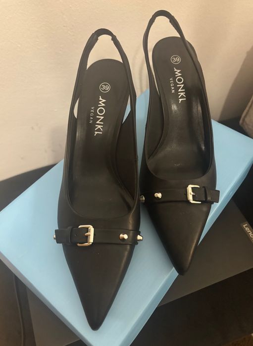 Pantofi stiletto negri
