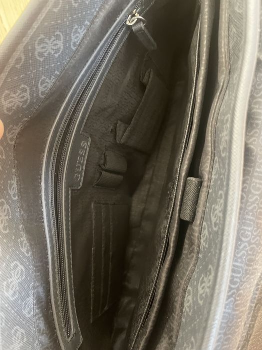 Guess чанта през рамо