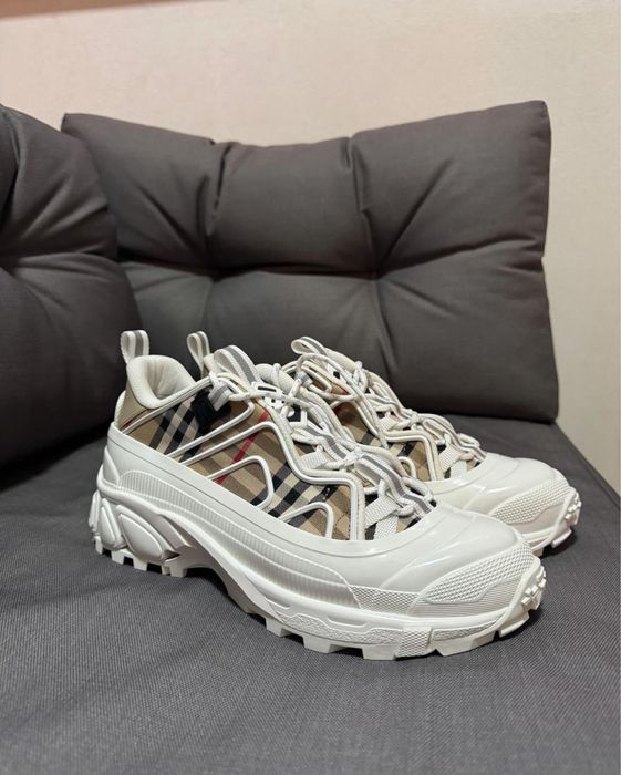 Burberry Arthur Sneakers