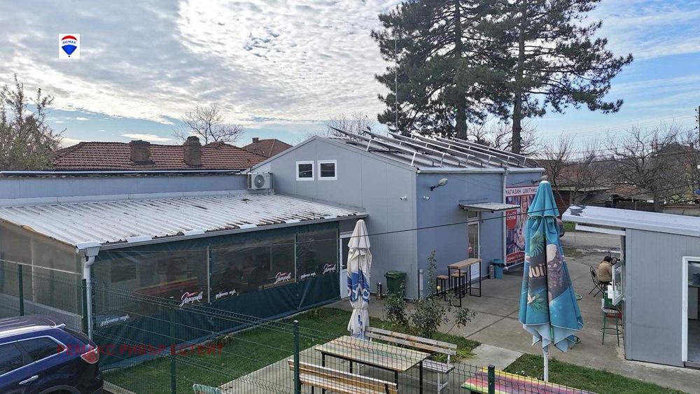 Търговски обект за продажба в с. Сандрово