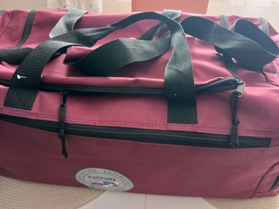 Рибарска лодка за захранване