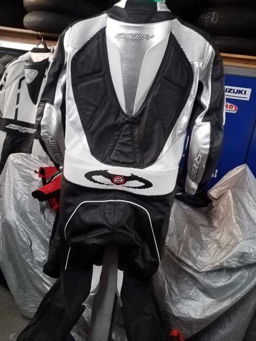 Екип за мотор Suomy