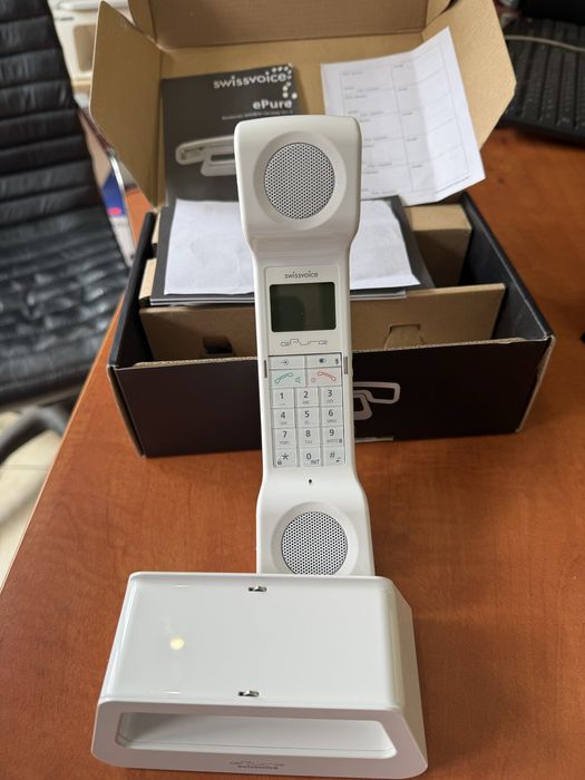 Продавам стационарен телефон