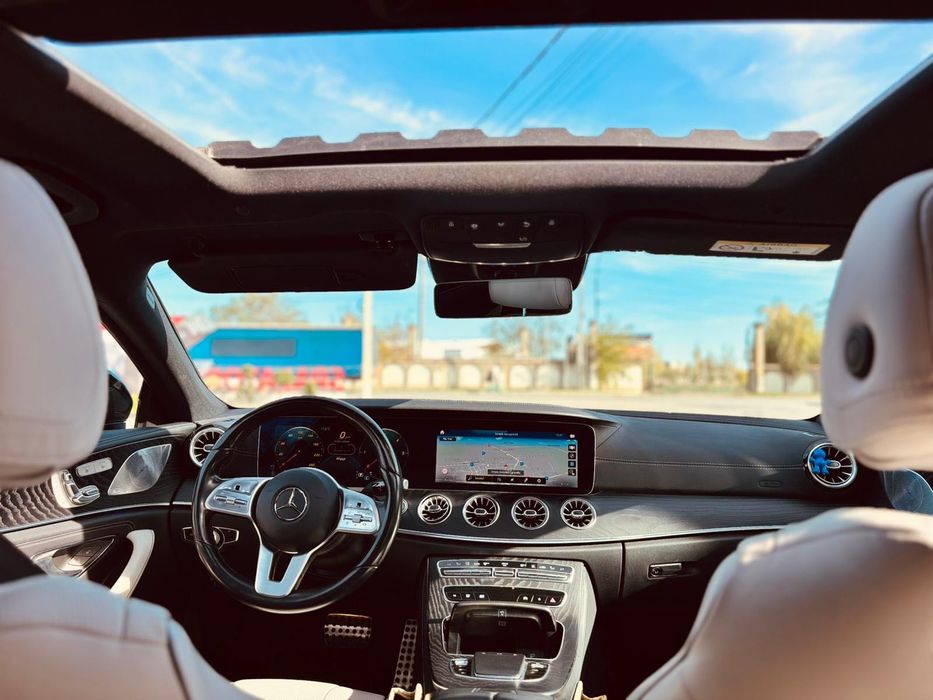 Mercedes-Benz CLS 220 face lift pachet amg, burmester,model deosebit,