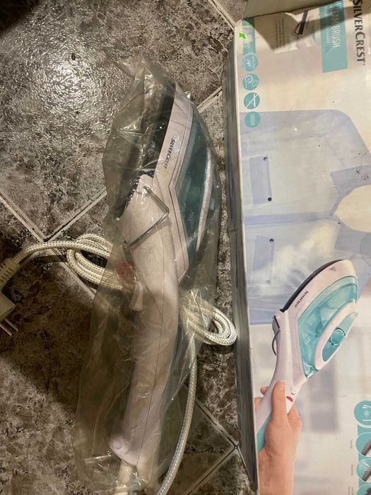 Парна ютия и четка SILVERCREST SDRB 1000 B1