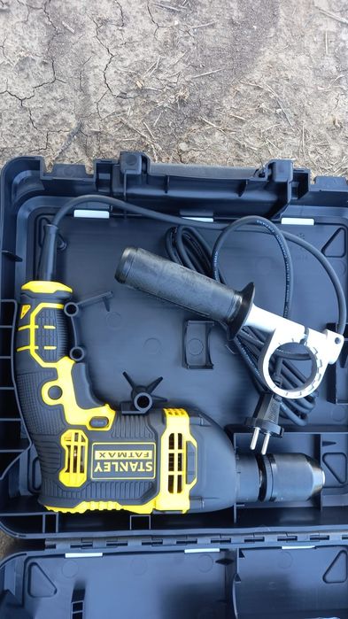Bormașina stanley 750w