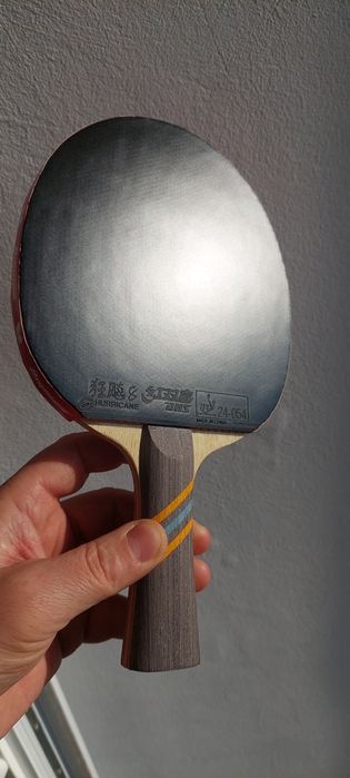 Paleta tenis de masa=Dhs Hurricane 8 + Donic Bluestorm Pro