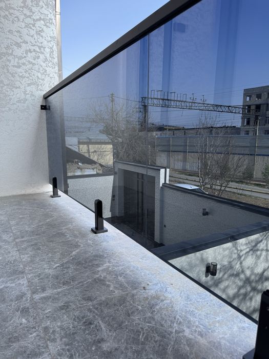 Перила стеклянные perila oynali лофт хай тек