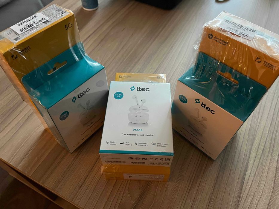 Смартфон REALME 14X Carbon Black + слушалки подарък