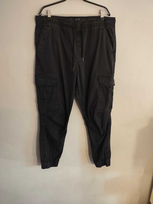 Мъжки карго панталони Reserved Pull and Bear