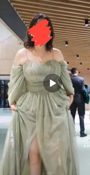 ПРОДАМ СРОЧНО  Вечернее и выпускное платье