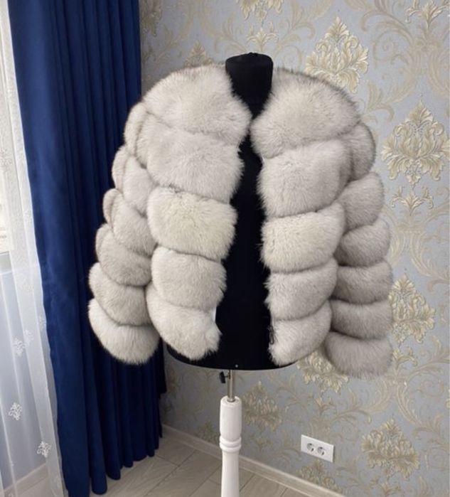 Haina de blana naturala vulpe polara alba natural fur Constanta • OLX.ro