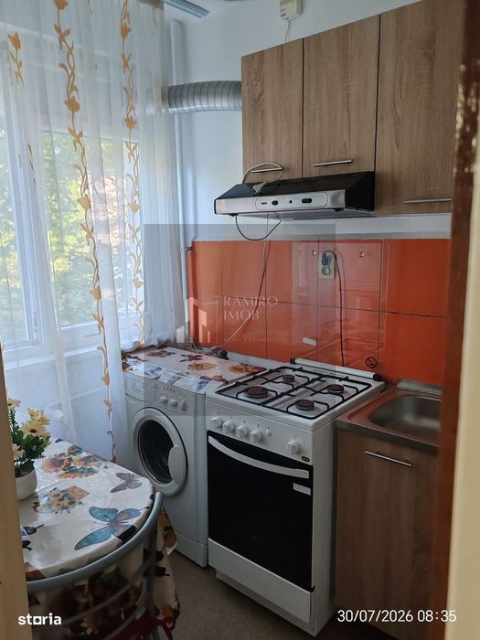 Garsoniera Turnu Magurele/Metrou Aparatorii Patriei