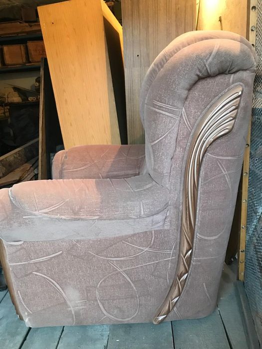 Продам два кресло патютьков .