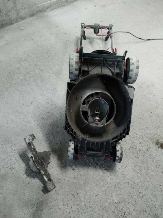 Косачка Bosch rotak 40