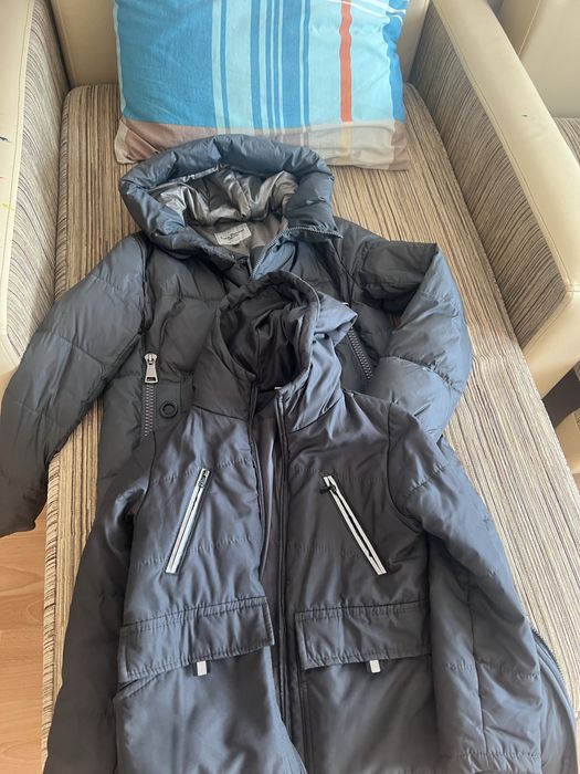 Отдам бесплатно куртки