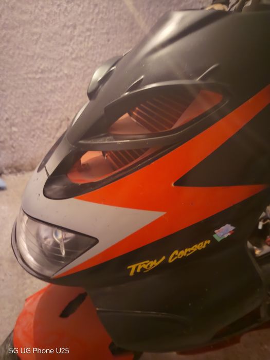 Aprilia sr50 ditech продава се цял