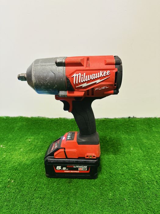Impact Milwaukee M18 FHIWF12