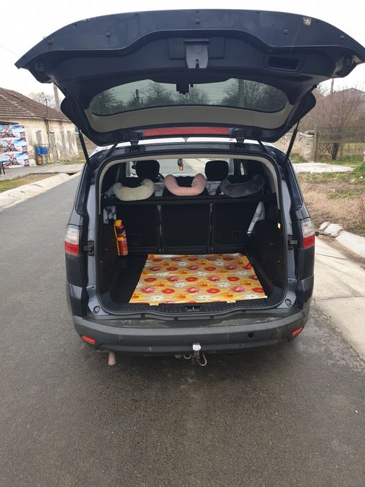 Vând Ford S-max 2.0