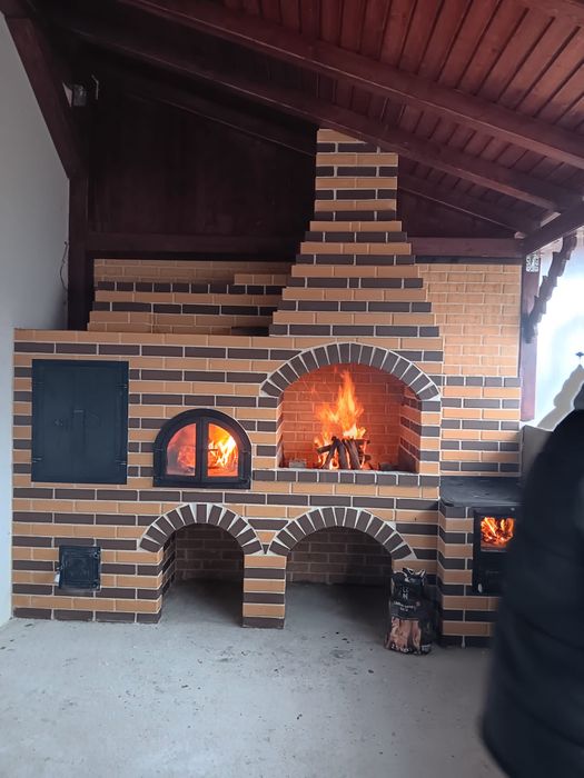 Vand caramida aparenta