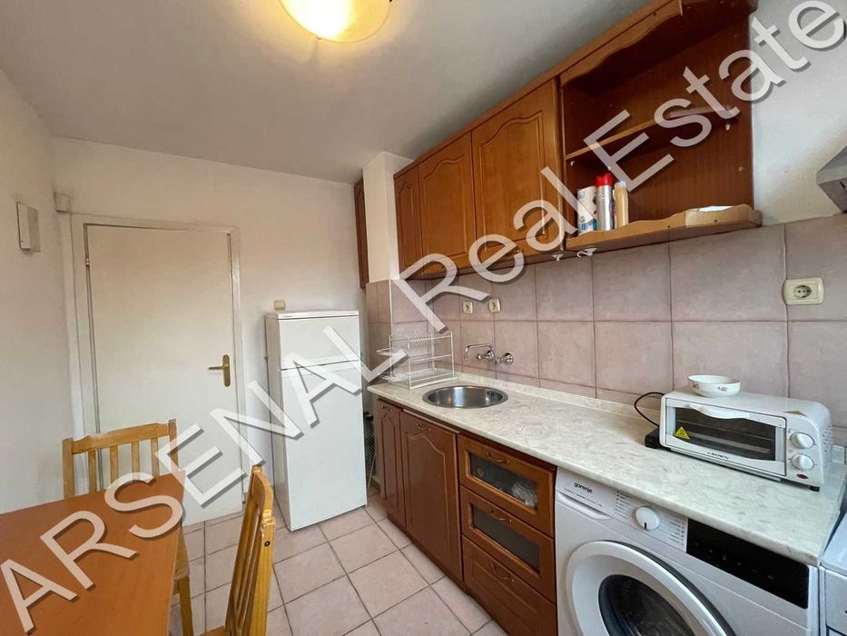 Дава се под наем Двустаен апартамент в София, Център - 90 кв.м за 650 € - Снимка #1