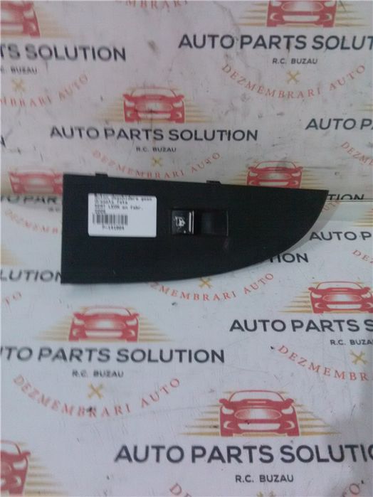 Buton deschidere geam dreapta fata seat leon an fabr. 2008