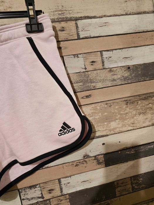 Adidas M (128)-дамски къс панталон