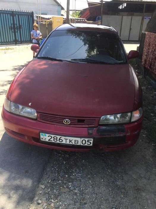 Продам машину мазда кронос 1993 г в, Срочно!