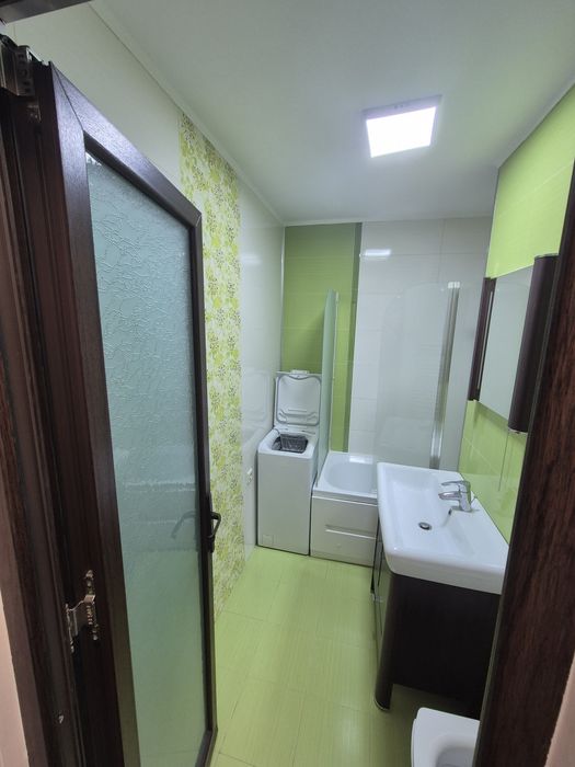 Inchiriez apartament  Piata Gorjului