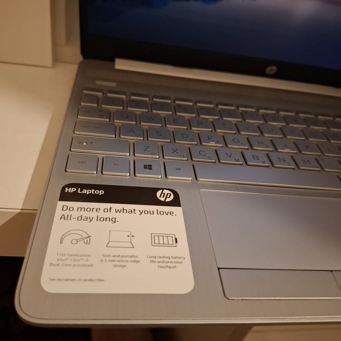 Продам,HP  ноутбук .модельHp 15-dw3033dx